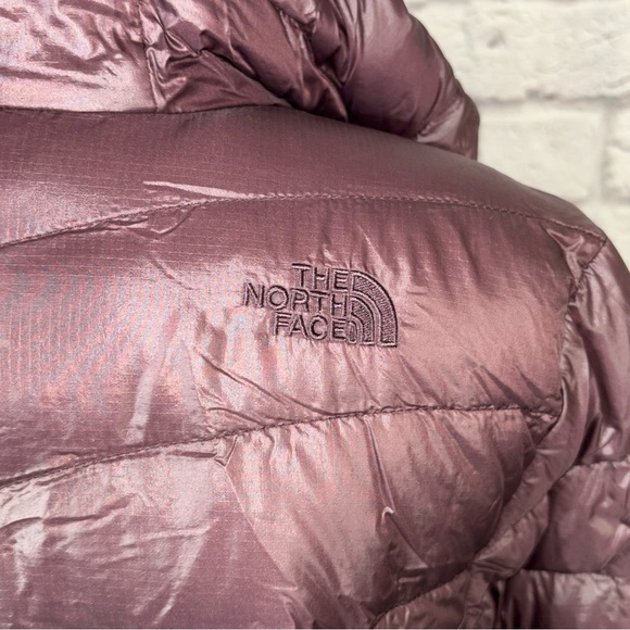 The North Face Black Cherry Quilted 550 Down Filled Mid Length Puffer Coat - Picture 10 of 15